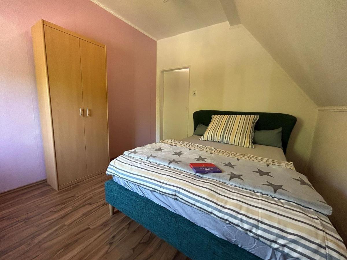Апартаменты Gemuetliches Familienhaus - Fuehlt Euch Wohl Ольденбург Экстерьер фото