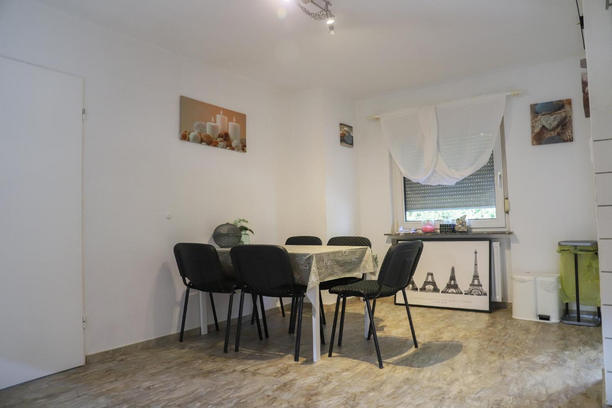 Апартаменты Gemuetliches Familienhaus - Fuehlt Euch Wohl Ольденбург Экстерьер фото
